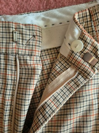 Pantalón de pinzas Zara