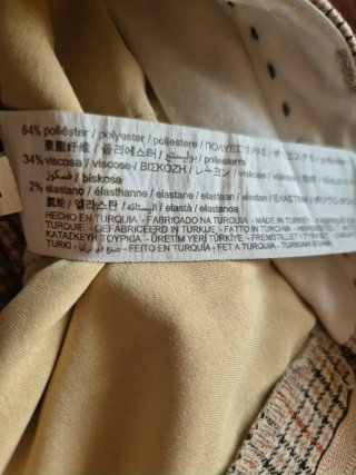 Pantalón de pinzas Zara
