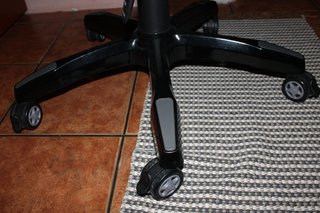 Cadeira Gaming Ultimate Gaming com Desgaste