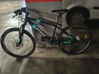 Bicicleta B'TWIN Negra y Turquesa