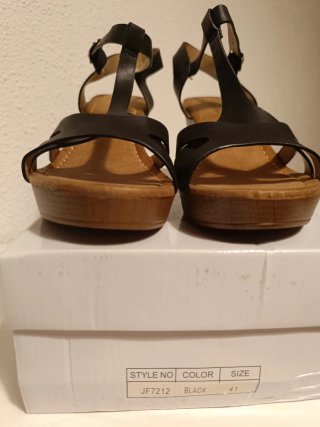Sandalias de tacón de madera