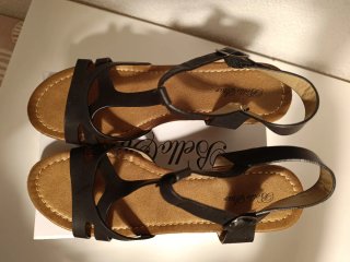 Sandalias de tacón de madera