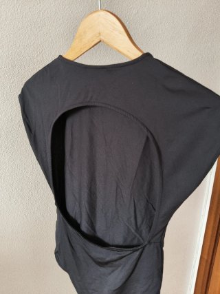 Body negro espalda abierta talla M