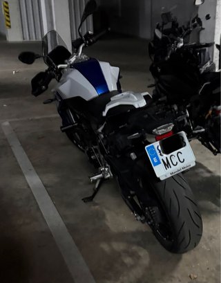 BMW F900R Naked Azul/Blanco