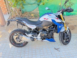 BMW F900R Naked Azul/Blanco