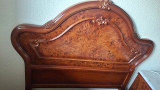 2 Cabeceros de cama de madera tallada