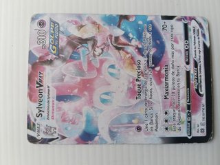 Carta Pokémon Sylveon VMAX TG15/TG30