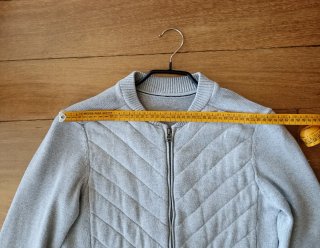 Chaqueta Zara gris acolchada cremallera S/M
