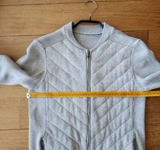 Chaqueta Zara gris acolchada cremallera S/M