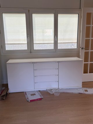 Mueble de comedor blanco