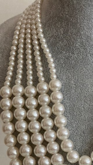 Colar de pérolas multicamadas