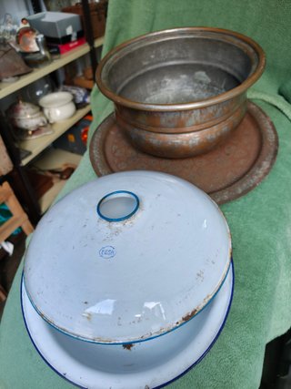 Palangana, bandeja y olla de cobre