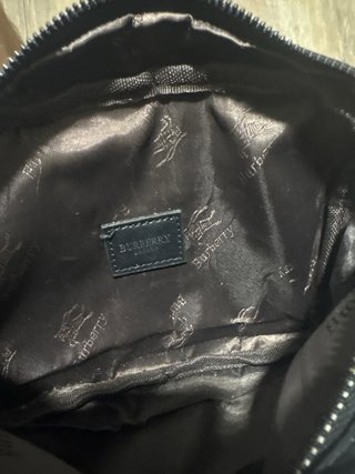 Bolso bandolera Burberry negro