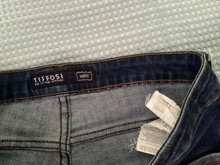 3 Pantalones: 2 Vaqueros y 1 Chándal