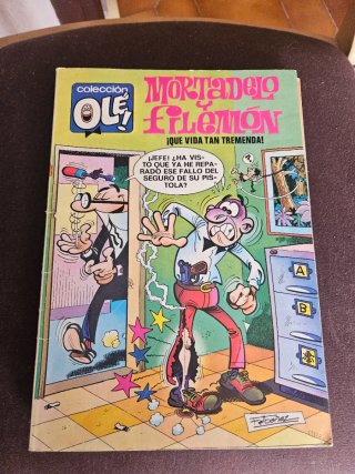 3 cómics; mortadelo y filemón.