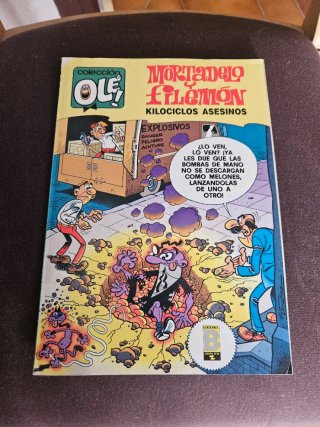 3 cómics; mortadelo y filemón.