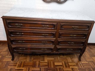 Dormitorio completo madera y mármol estilo clásico