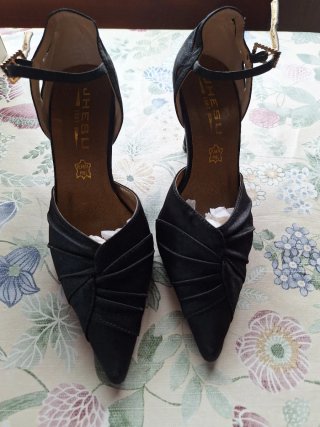 Sandalias Jhesu tacón negro talla 36 fiesta