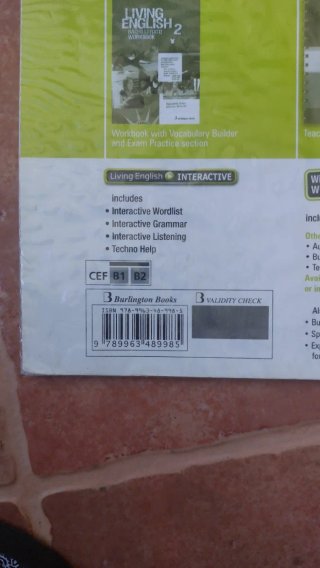 Living english 2º Bachillerato: Workbook