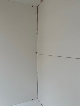 Armario blanco IKEA puertas acanaladas