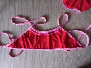 Bikini bambina rosso con dettagli