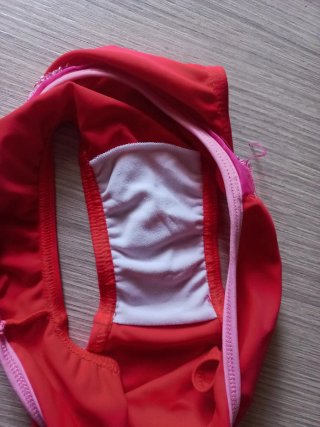 Bikini bambina rosso con dettagli