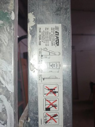 Escaleras de aluminio varias