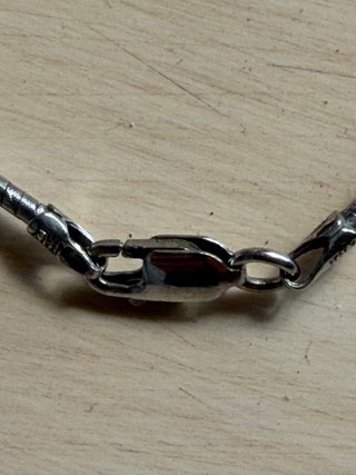 Collar de plata con colgante de elefante de plata