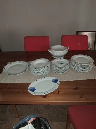 Vajilla de cerámica azul y blanca 12 comensales