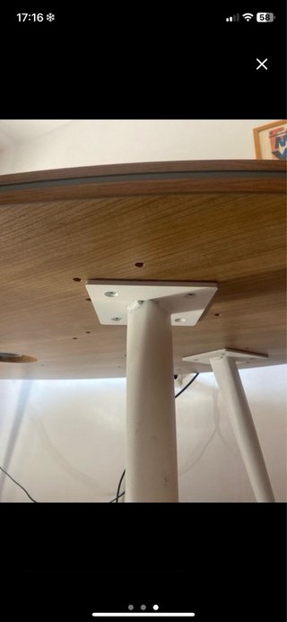 Mesa de escritorio ovalada madera y metal