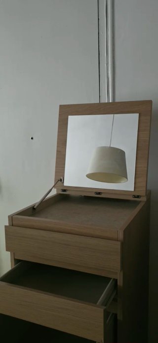 Cómoda Malm IKEA con joyero