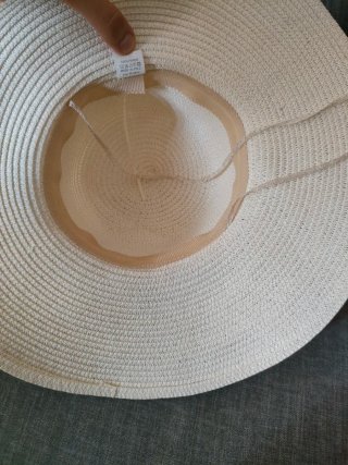 Sombrero/Pamela Beige con Detalles Multicolor