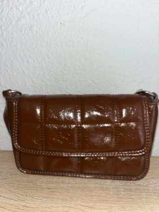 Bolso marrón efecto piel