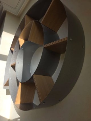 Estantería espiral metal y madera