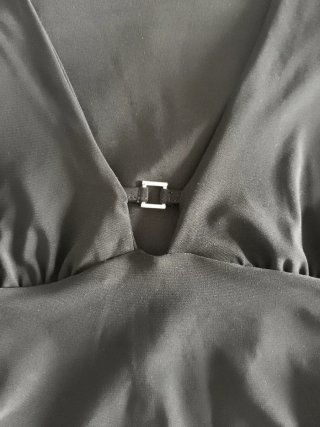 Camiseta negra manda larga Stradivarius