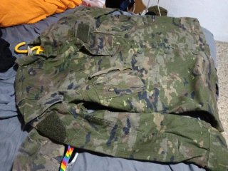 Chaqueta militar camuflaje verde