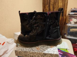 Botas Pablosky charol niña