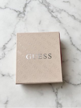 Pulsera Guess Plata Estrellas y Triángulo