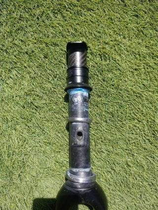 Horquilla Giant TCR Disc para cableado interno