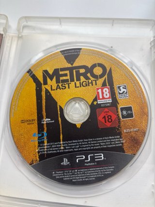 Metro Last Light Edición Limitada PS3