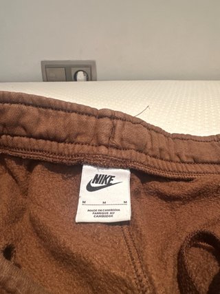 Pantalón Cargo Nike Marrón Oscuro