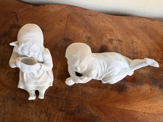 2 Figuras Niños Porcelana Biscuit S. XIX