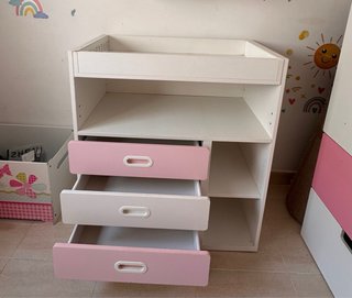 Mueble cambiador infantil con 4 cajones
