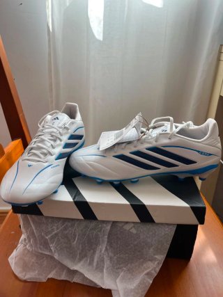 Zapatillas Adidas Copa Fútbol Blancas y Azules