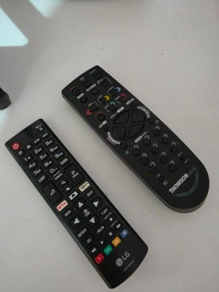 Monitor TV LG Negro