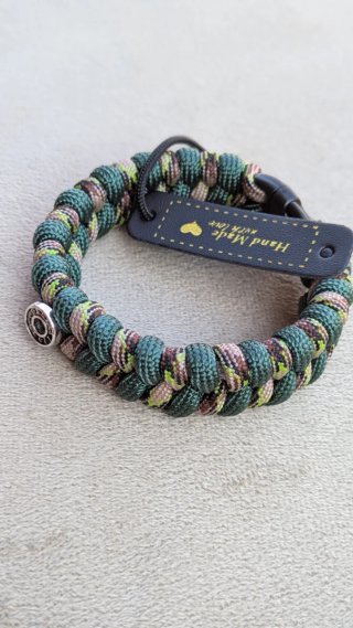 Pulsera Paracord Camuflaje con Cierre Táctico