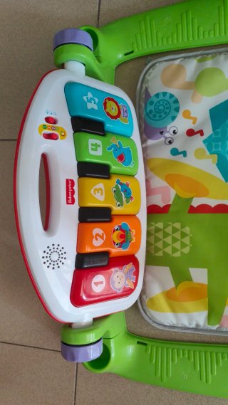 Gimnasio Bebé Fisher Price Piano Pataditas