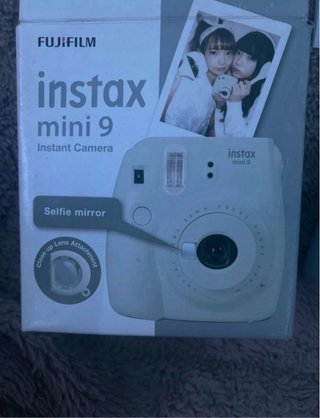 Cámara Instax Mini 9 Smokey White nueva Fujifilm
