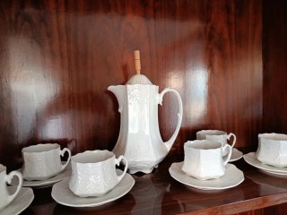 Juego de chocolate de porcelana blanco