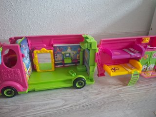 Casa caravana Pinypon +muñeco y accesorios